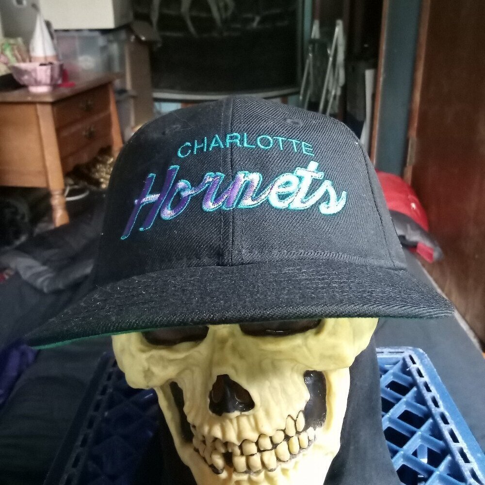 New Era Charlotte Hornets Script Snap Hat Cap Wool